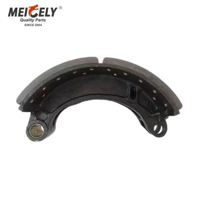 Yüksek Kaliteli Yutong Otobüs Parçaları Arka Fren Pabucu Takımı Fren Balatalarıyla